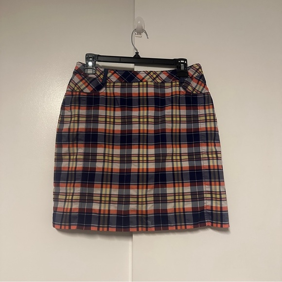 Louis Castel Dresses & Skirts - Louis Castel women’s golf plaid skort Size 73
